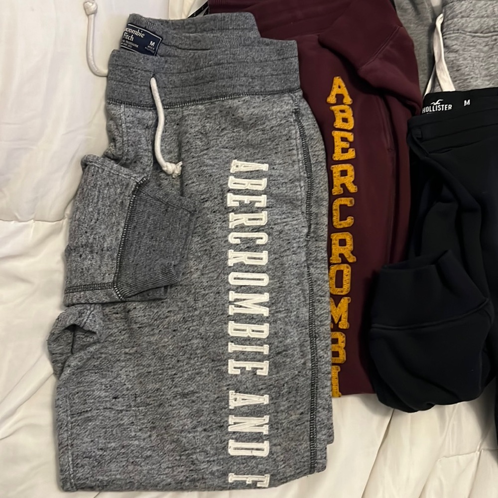 Hollister Med 3 fleece pants Ambercrombie Med 2 fleece pants. 1 American eagle